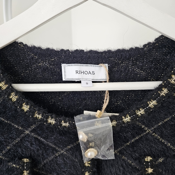 The Argyle Cardigan And Mini Skirt Set - Picture 6 of 9